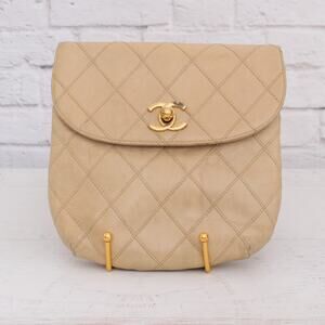 Chanel Small Single Flap Waist Clutch Beige Lambskin Leather Purse A3261